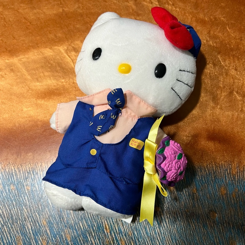 Hello Kitty Y2K McDonalds Crew Wedding 8” plush VTG